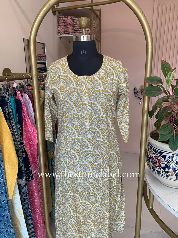 "Ritu" Kantha Buttoned Cotton kurta