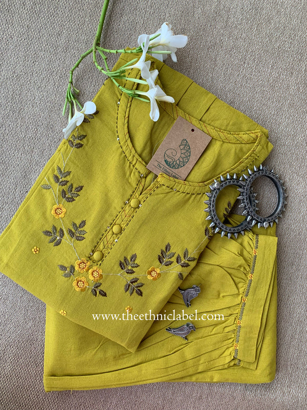 "Preeti" Embroidered Kurta with Straight Pant-2pc