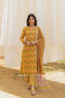 "Sanjh" Cotton Kurta Set with Kota Doria Dupatta (3pc)