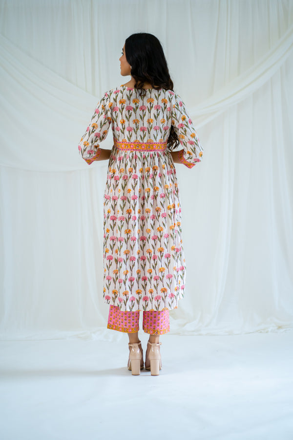 White Multi Flora Hand Block Printed Suit Set-2pc