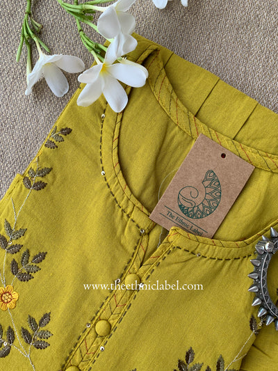 "Preeti" Embroidered Kurta with Straight Pant-2pc (XL)