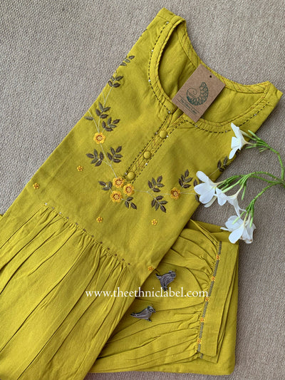 "Preeti" Embroidered Kurta with Straight Pant-2pc (XL)
