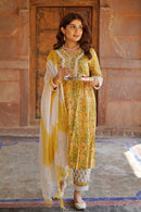 Yellow 'Youthful' Laced Cotton Kurta and pants set - 3pc