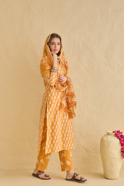 "Aftaab" Batik Print Cotton Kurta Set with Kota Doria Dupatta(3pc)