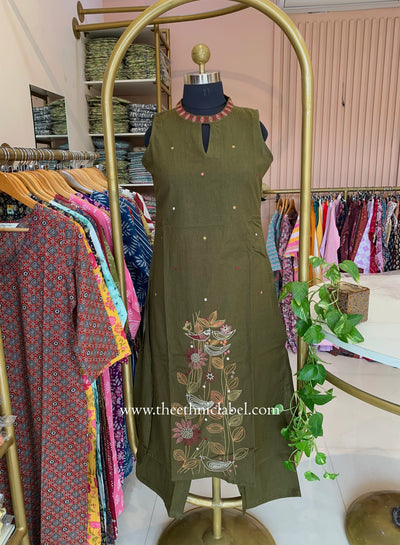 "Param" Green Embroidered Cotton Kurta Set (2pc)