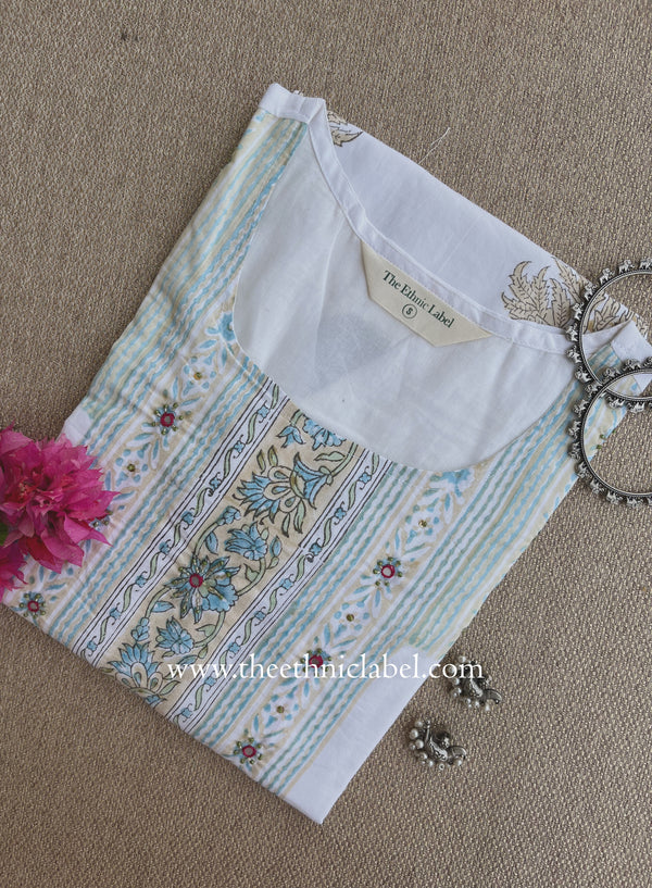 Mahal Printed Cream-Blue Cotton kurta
