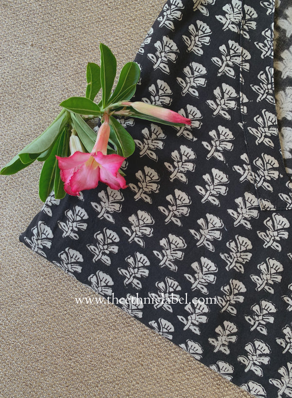 "Bulbul" Black Block Printed Cotton kurta - Big Size