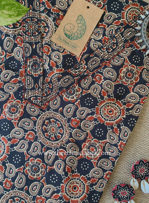 "Sulbha" Black Cotton kurta - Big Size