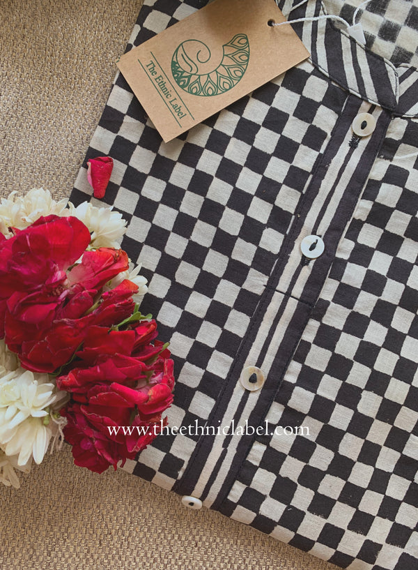 "Noir" Hand Block Printed Bagru Black Cotton kurta