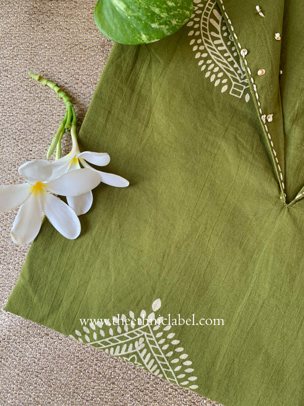 "Kanan" Embroidered Green Cotton kurta