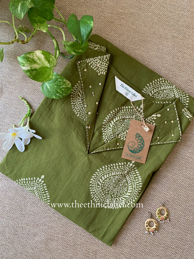 "Kanan" Embroidered Green Cotton kurta