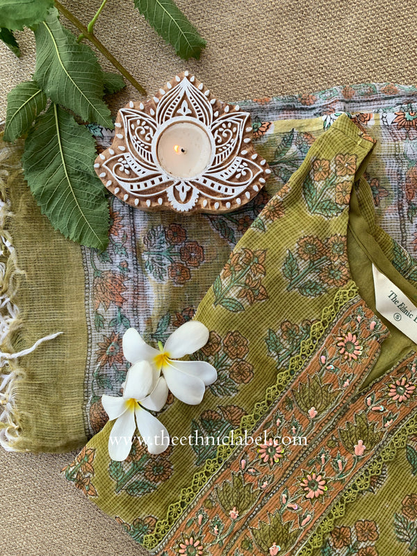 "Resham" Kota Doria Kurta Set with Dupatta(3pc)