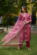 Chhaya Hand Block Printed Cotton kurta with with kota doria dupatta (2pc)