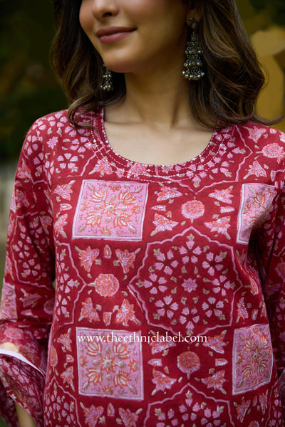 Chhaya Hand Block Printed Cotton kurta with with kota doria dupatta (2pc)