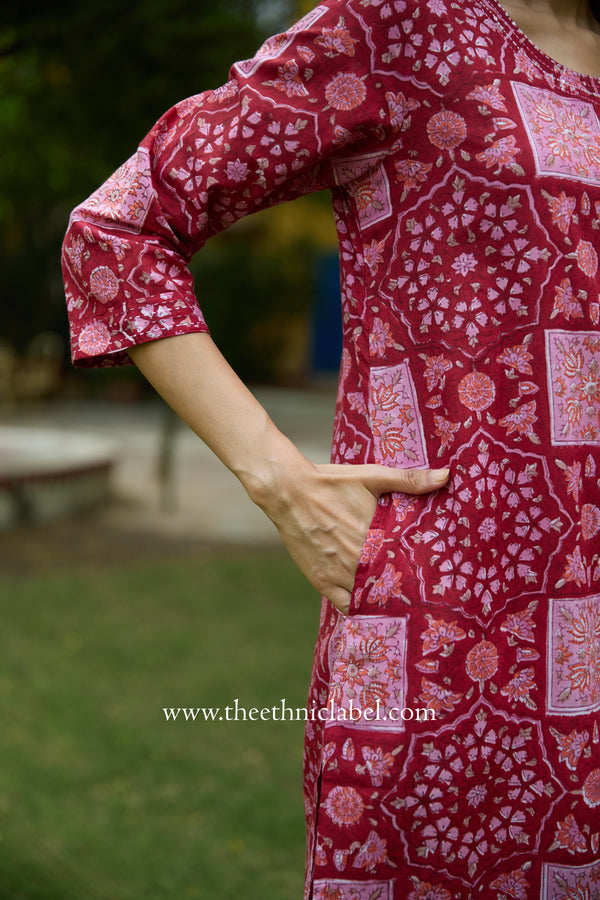 Chhaya Hand Block Printed Cotton kurta with with kota doria dupatta (2pc)