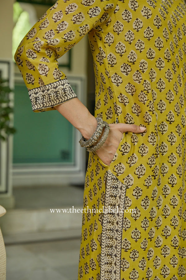 "Utsav" Yellow Hand work Chanderi Suit Set(3pc)