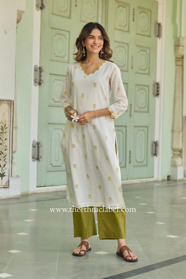 Sufi Scalloped Printed Off-White Cotton kurta
