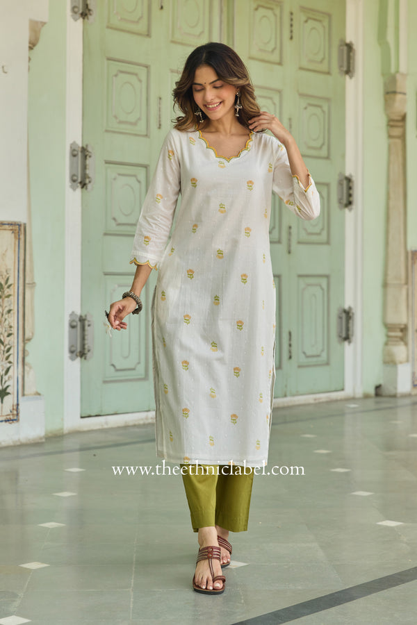 Sufi Scalloped Printed Off-White Cotton kurta