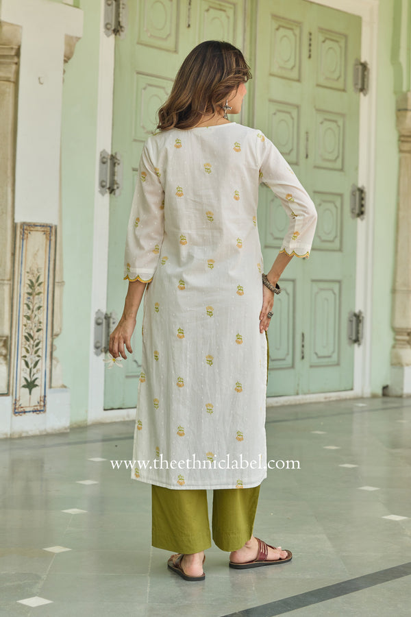 Sufi Scalloped Printed Off-White Cotton kurta