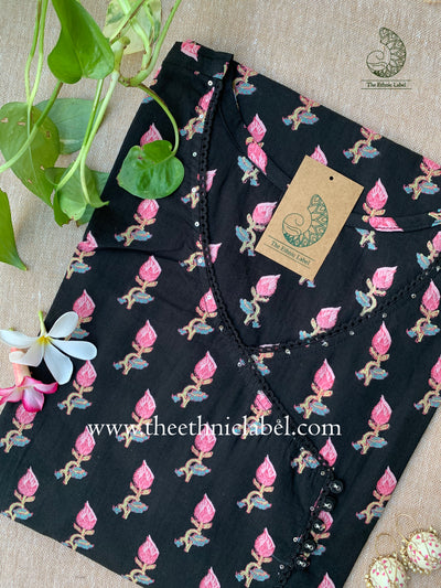 "Parnika" Boota Cotton Kurta-Big Size - 5xl