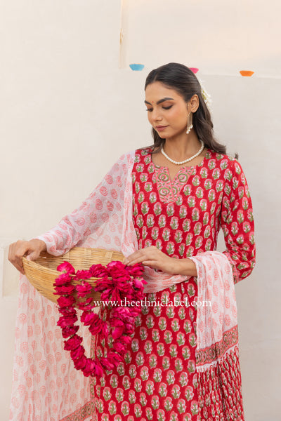 "Krutika" Red Cotton Kurta Set with Chiffon Dupatta(3pc)