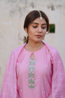 "Jashn" Hand Embroidered Pink Kurta set (3 pc)